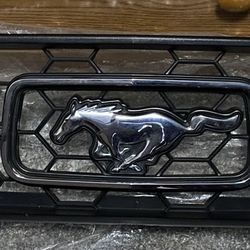 OEM 05-09 Ford Mustang v6 Pony Package grille