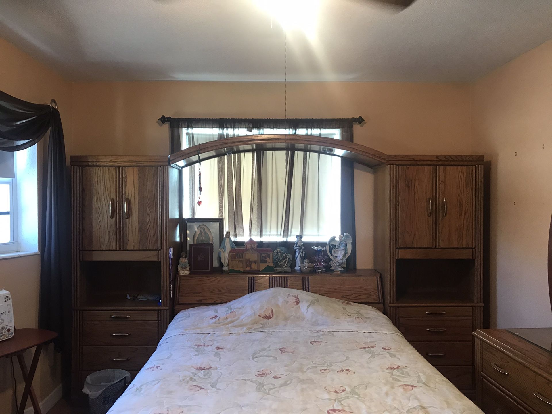 5pcs. Bedroom Set