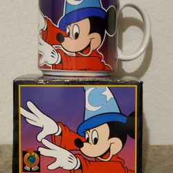 Disney World 1993 Mickey Mouse Coffee Cup Mug