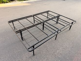 Mattress frame, full size mattress