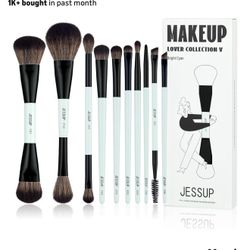Makeup  Brushes