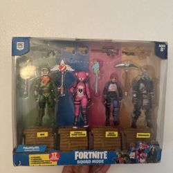 Fortnite Squad Mode 4 Figure Pack 