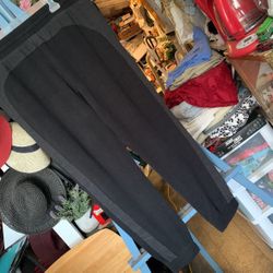 Women’s Black Sweat Pants (size XL)