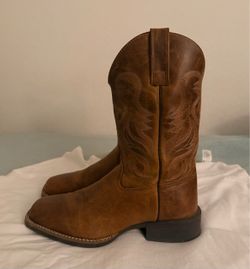 Men’s Cody James Square Toe Boots size 9.5