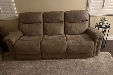 Power sofa