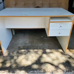 Workbench/Desk with 2 Drawers 