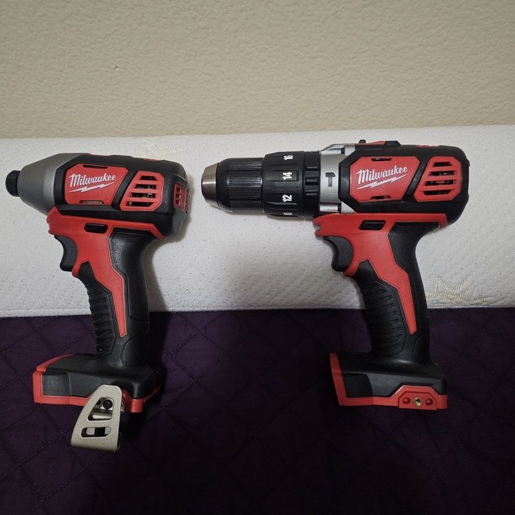 MILWAUKEE Drill Set