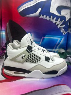 Jordan Retro 4 “Military Black”