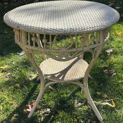 Victorian White Wicker Table