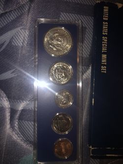 1966 Mint set 40% Silver Kennedy.