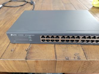 TL-SG1024S 24-port Gigabit Switch