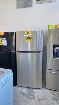 FRIGIDAIRE Stainless Steel Top F￼reezer  Refrigerator