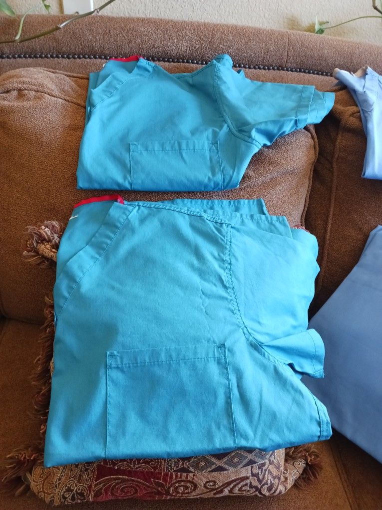Scrubs Tops