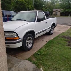 98 S10 For Parts 