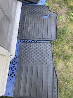 Ford Expedition 03-06 Oem Floor Mats 