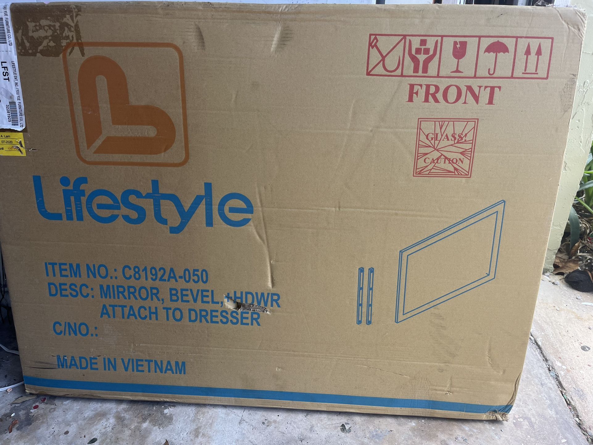 Free Lifestyle Mirror