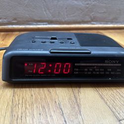 Sony Dream Machine Radio Alarm Clock icf-c25