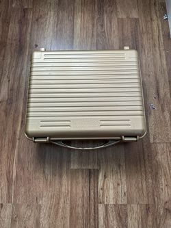 Personal Suit Case