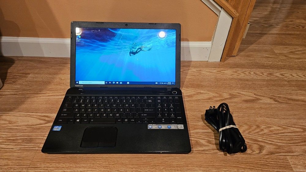 Toshiba Satelite Windows 10 Laptop Computer- 6gb Ram 