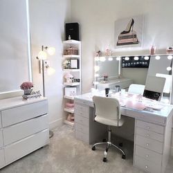 Gorgeous Glam Vanity Set