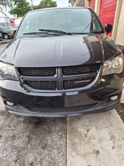 16 dodge caravan parts Only