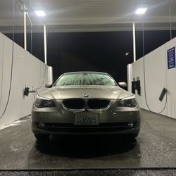 BMW 528i 2010