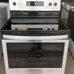 Whirlpool stove in excellent condition🔥