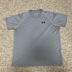 Medium Gray Men’s Under Armor Workout Shirt