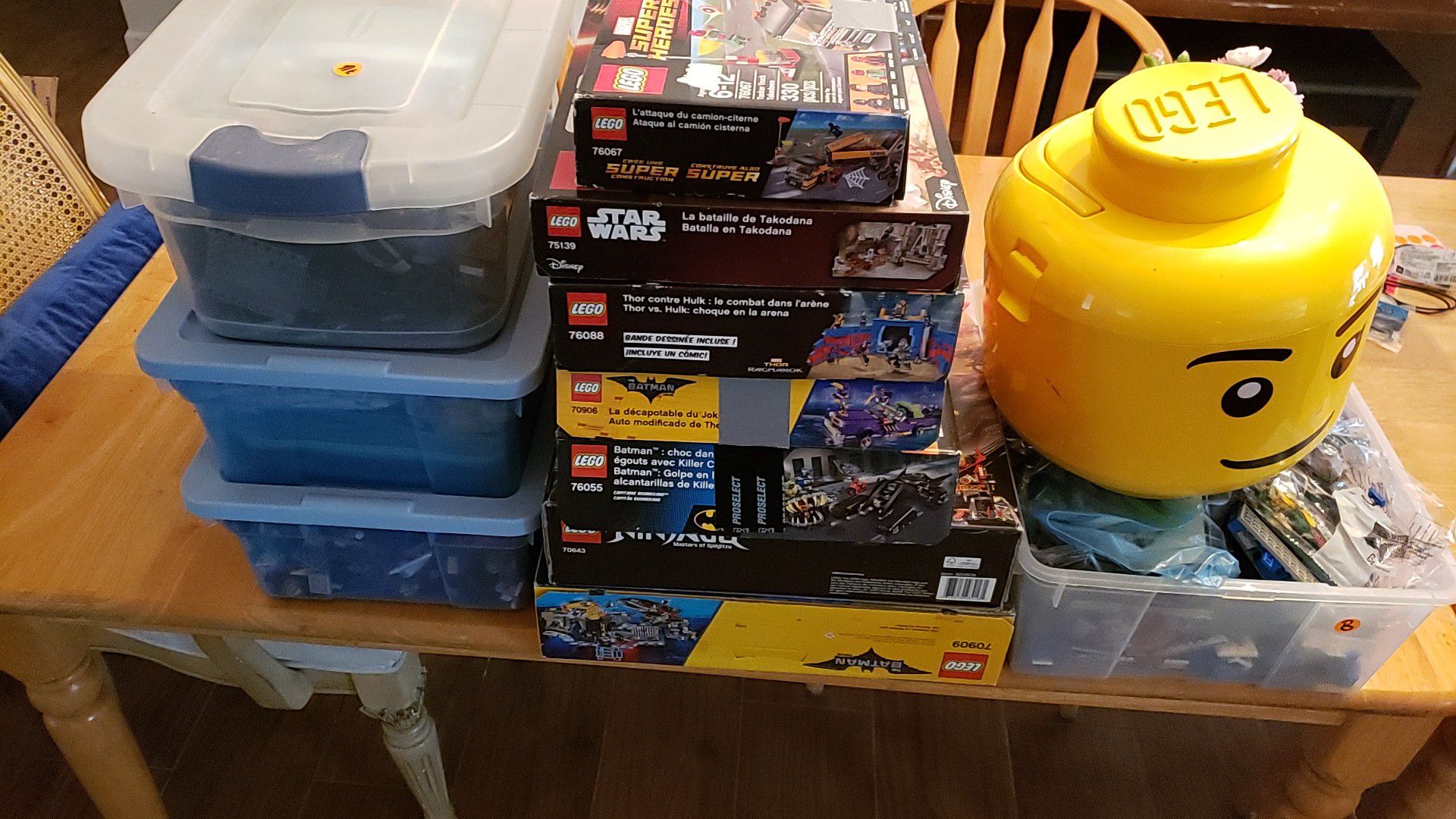 Legos lot 41 lbs in all. 30 lbs of loose legos and 11lbs of opened boxes some minifigures inside sets