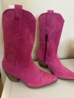 Women’s Hot Pink Boots