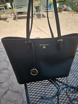 MK purse