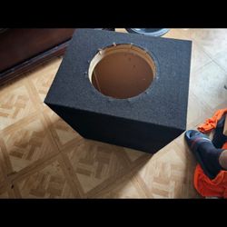 Jl Audio 10w7 Custom Box In Great Condition. Double Baffle 