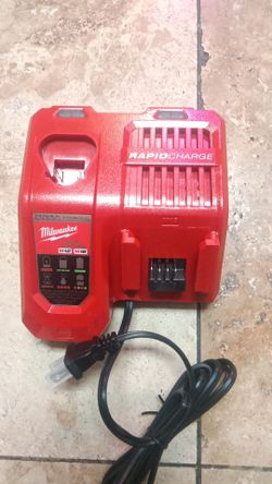 Milwaukee Rapid charger M18