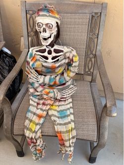 Halloween pirate skeleton
