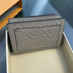 NEW Beige Luxury Women’s Hand Wallet