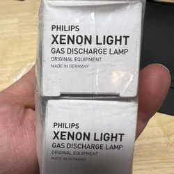 Philips DS2 Xenon HID Bulb (1)
