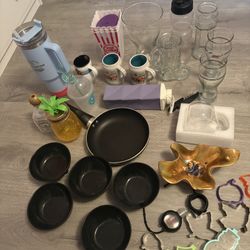 Glassware And Kitchen Items All For $8