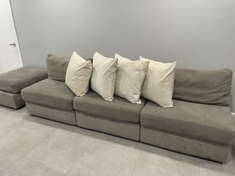 Large Modular Deep-Seated Couch + Ottoman & Pillows – 105” Wide