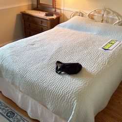 Queen Bed And Headboard