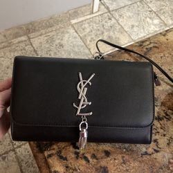 Crossbody bag