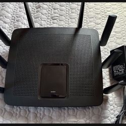 Linksys AC5400 Mu-Mimo Wi-Fi Router (EA9500-RM) Used But In Good Condition 