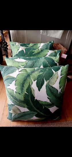 Tropical decorative pillows