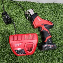 Milwaukee

M12 12V Lithium-Ion HACKZALL Cordless Reciprocating Saw

