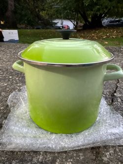 Le creuset stock pot