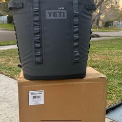 NEW In Box~ Yeti Hopper M Series Backpack Soft Sided Cooler With MagShield Access ~RETAIL $350. ~Charcoal Or Navy