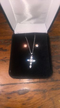 Sterling Silver Cross Pendant Comes With Silver Earrings