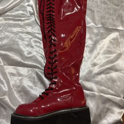 Woman’s Demonia High Knee Boots Size 8