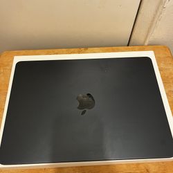 MacBook Air 13.6 - Inch