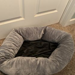 Pet Bed 26 inches /21 Inches 