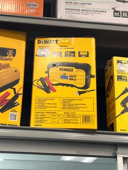 (72851)DEWALT AUTO BATTERY BACKUP